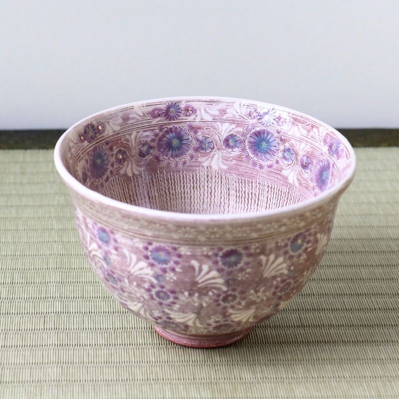 Side view of the Morisato Touraku purple floral matcha bowl showing its detailed floral decoration