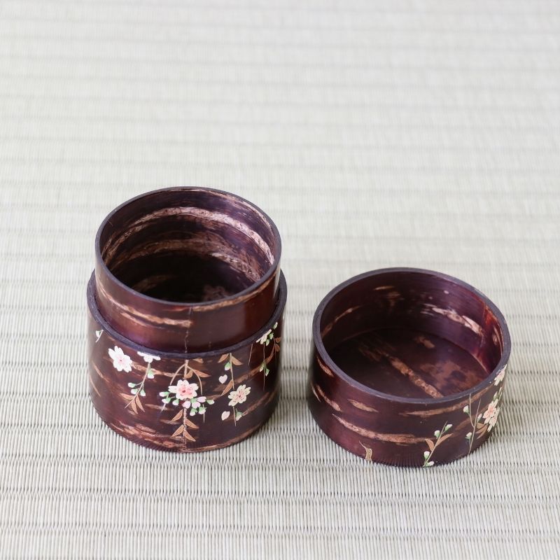 Sakura Wood Nakatsugi Chaki – Weeping Cherry Blossom Maki-e – Nara