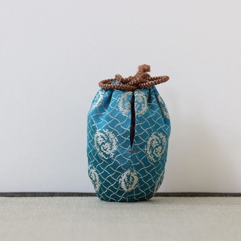 Japanese tea ceremony shifuku textile with  Hosomaru Ryu Tori Dasuki Shifuku for koicha (thick matcha) tea utensils