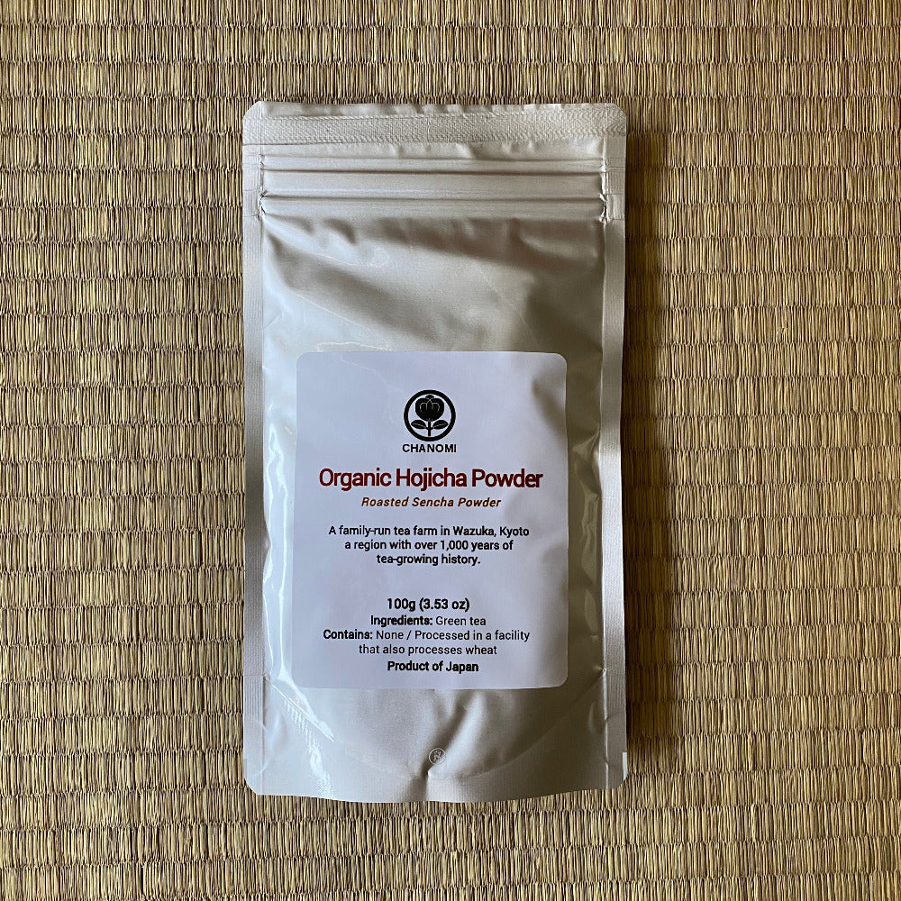 Package of Organic Hojicha Powder on a woven mat