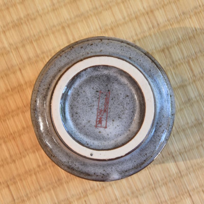 Kutani Porcelain Yunomi Teacup – Hokusai “Great Wave” Design