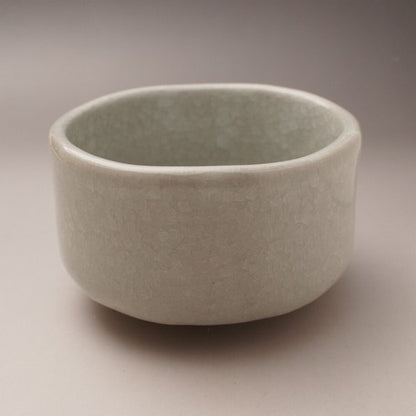 White Kannyu Matcha Tea Bowl