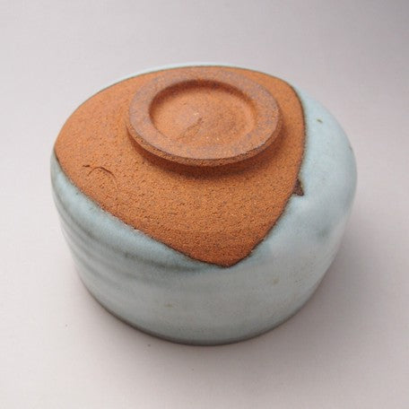 Light Blue Matcha Tea Bowl  l 白益子 抹茶碗 美濃焼 日本製